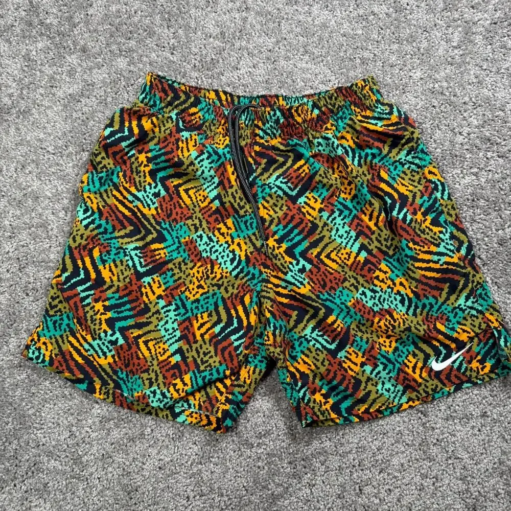 Nike Wild All‎ Over Print M 6